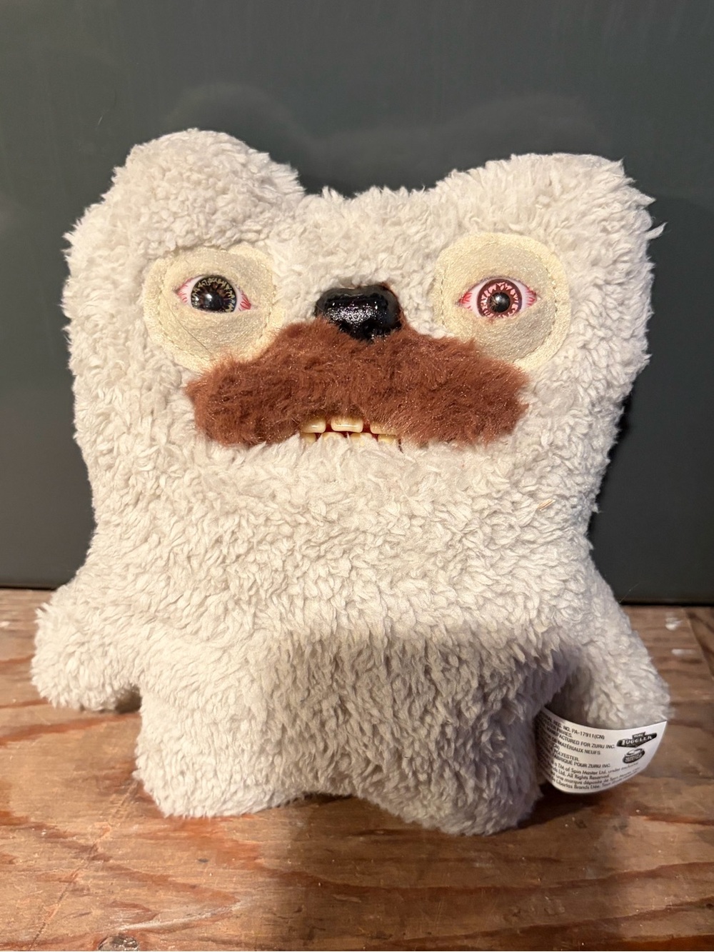 Old tooth hairy Fuggler